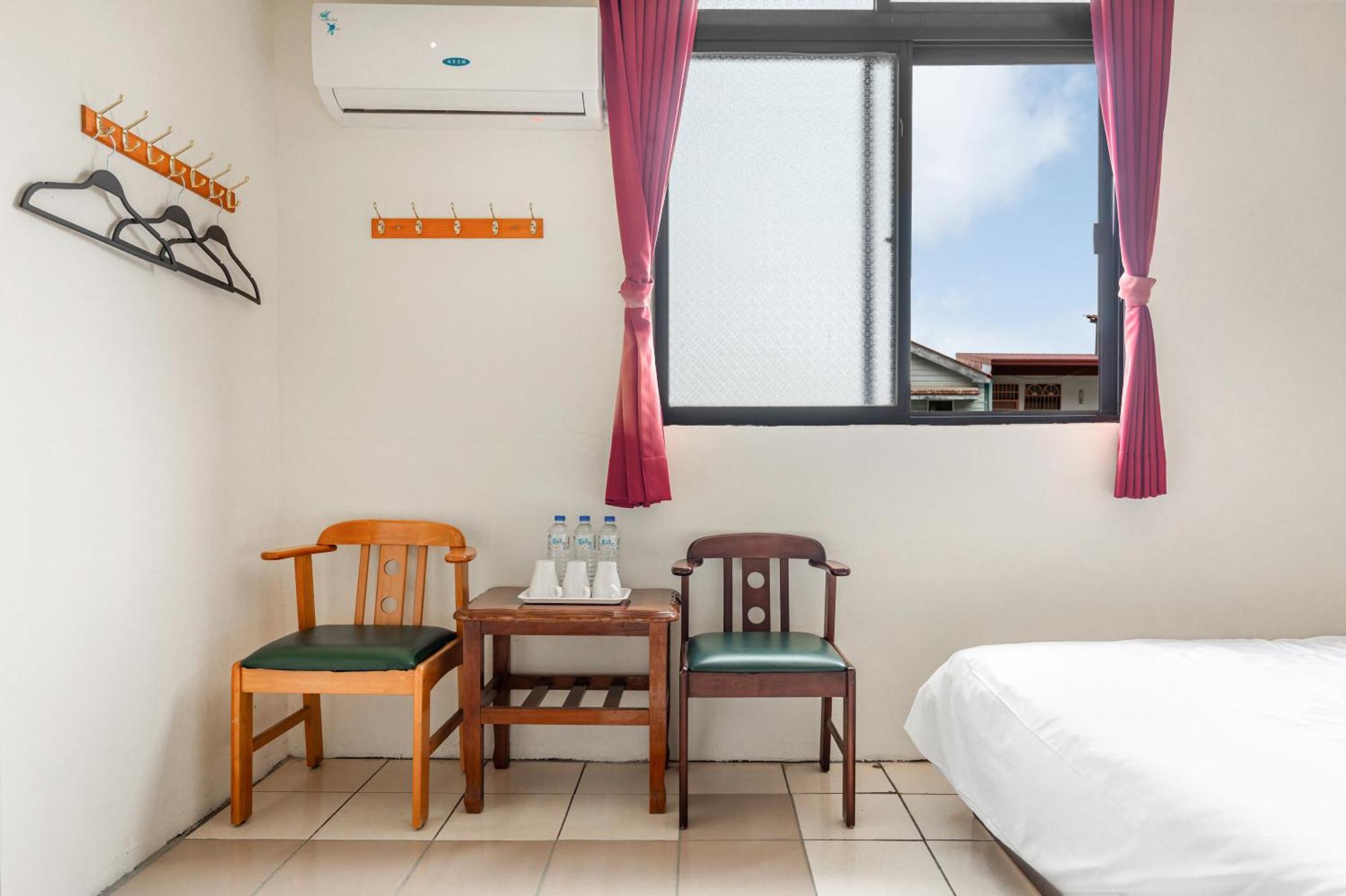 פולי Forever Happiness Hostel מראה חיצוני תמונה