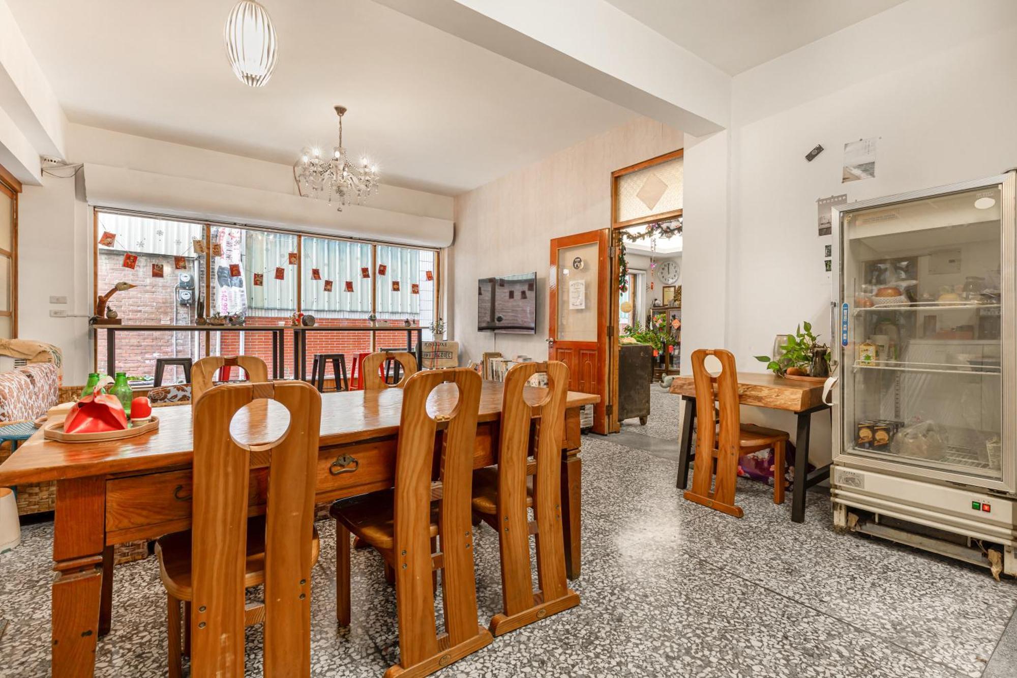 פולי Forever Happiness Hostel מראה חיצוני תמונה